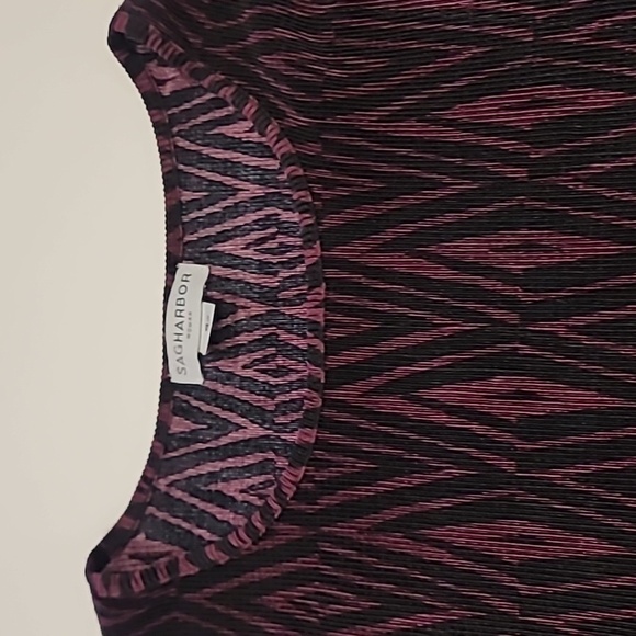 Sag Harbor Woman Pullover Crinkled Graphic Top Purplr Black 1X - Picture 9 of 13